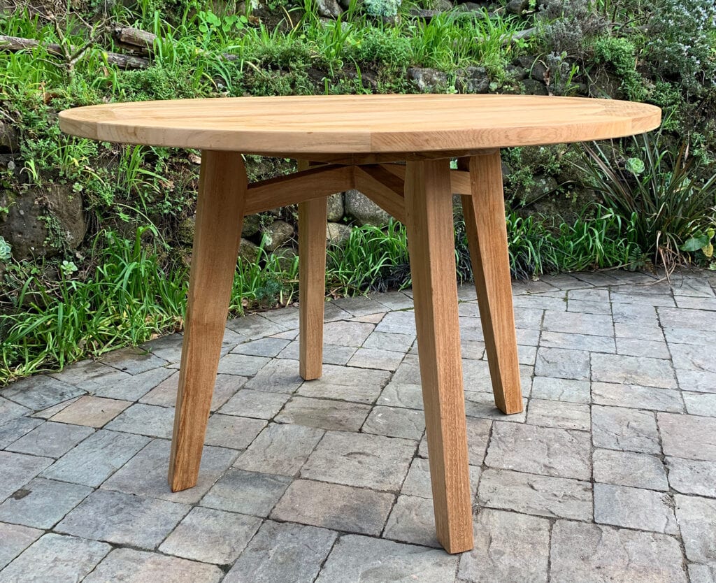 43" Round teak Table Sideview showing quality workmanship and sturdiness Paradise Teak Bay Area California